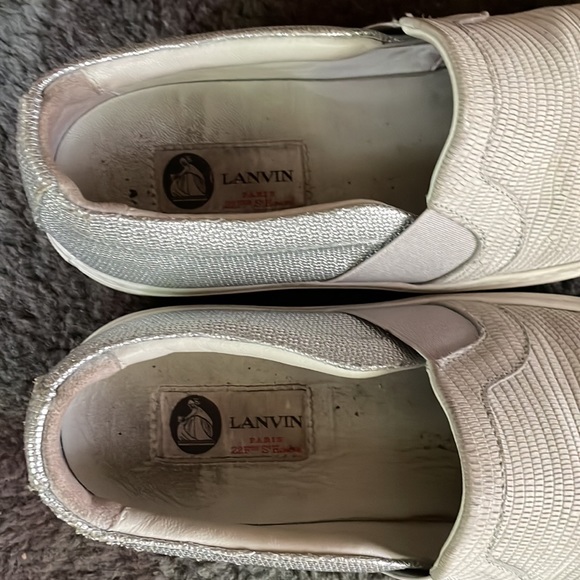 Lanvin Paris Designer “Curbies” Grey Snakeskin
US Women’s size 7, Euro size 37 - Picture 6 of 7